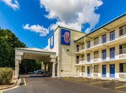 Motel 6-Raleigh, NC - Cary