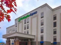 Holiday Inn Express & Suites Fayetteville University of Arkansas Area, an IHG Hotel