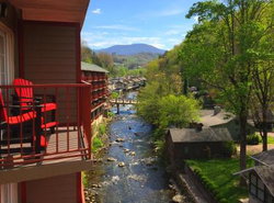 Baymont by Wyndham Gatlinburg On The River