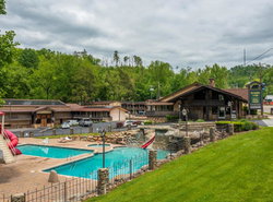 Brookside Lodge