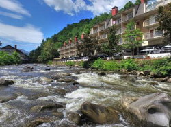 Gatlinburg River Inn