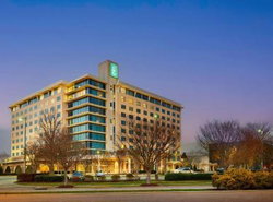 Embassy Suites by Hilton Hampton Convention Center