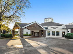 DoubleTree by Hilton Huntsville-South