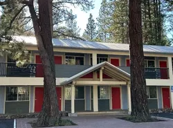 Crater Lake Gateway - Hwy 140