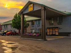 Yellowstone River Inn & Suites