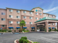 Clarion Pointe Medford