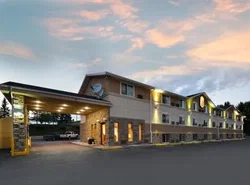 Super 8 by Wyndham Minot Airport