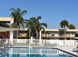 Super 8 by Wyndham Ocala I-75