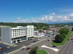 Holiday Inn & Suites Pigeon Forge Convention Center, an IHG Hotel