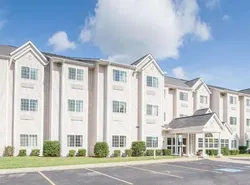 Microtel Inn by Wyndham Rogers