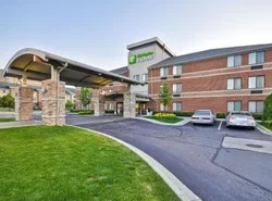 Holiday Inn Express Romulus / Detroit Airport, an IHG Hotel