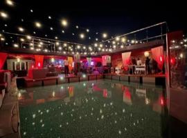 Mai Hotel USA Accommodation