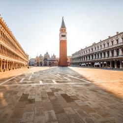 Piazza San Marco, Venice USA Accommodation