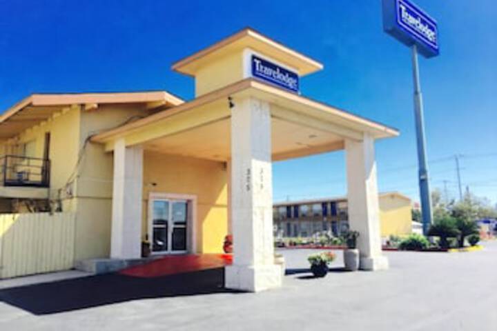 Travelodge By Wyndham New Braunfels - thumb 0