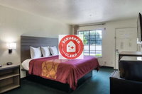 OYO Inn  Suites Medical Center San Antonio