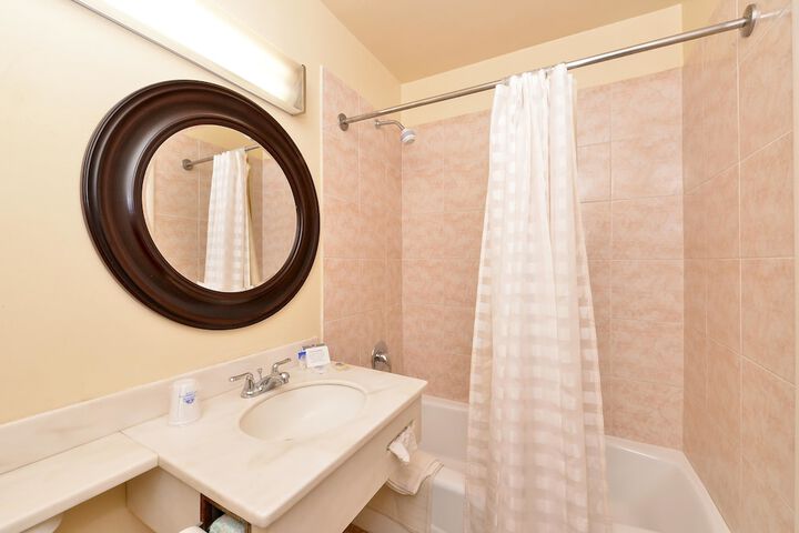 Americas Best Value Inn Austinburg - thumb 5