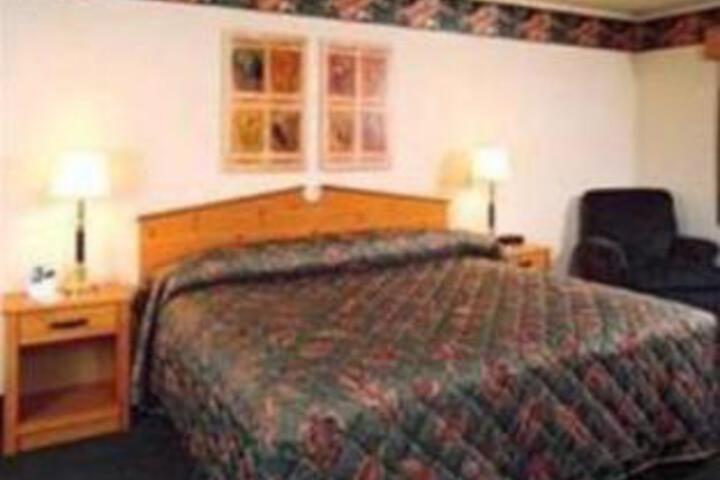 FairBridge Inn & Suites In Caledonia - thumb 3