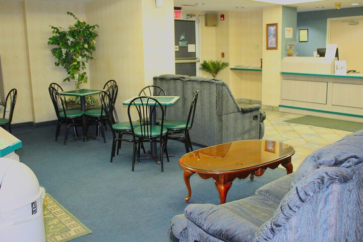 Howard Johnson By Wyndham Clarksville Tennessee - thumb 3