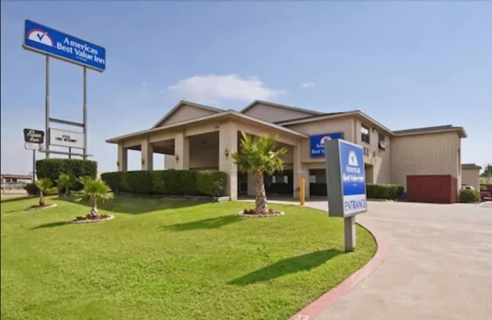 Americas Best Value Inn Midlothian Cedar Hill - thumb 1