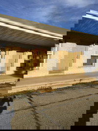 Faribault Hometown Inn  Suites