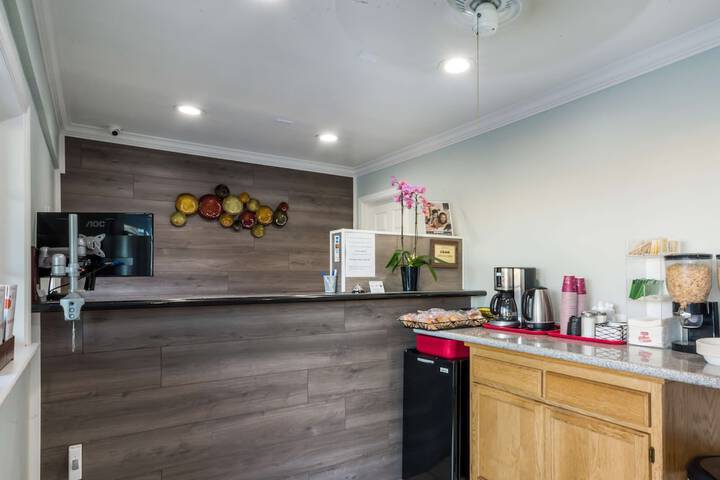 Americas Best Value Inn Santa Rosa, CA - thumb 6