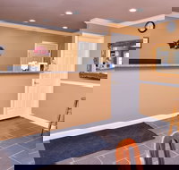 Americas Best Value Inn  Suites Siloam Springs - Tourism Bookings