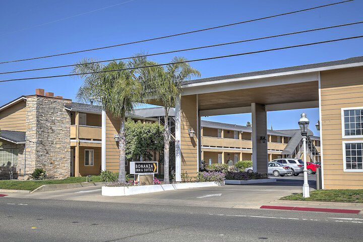 Bonanza Inn & Suites - thumb 4