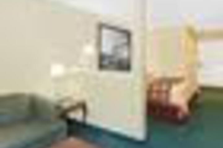 Comfort Inn - thumb 3