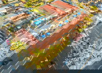 Laguna Brisas - A Beach Hotel