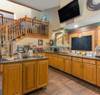 AmericInn by Wyndham White Bear Lake St. Paul - Tourism Bookings