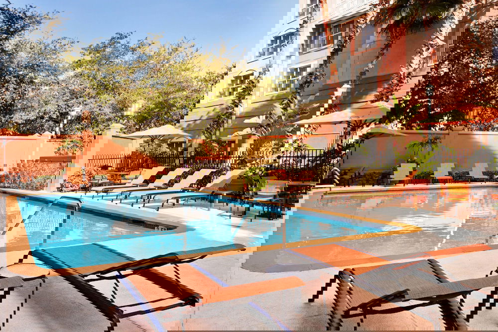 Courtyard By Marriott Tampa Downtown - thumb 1