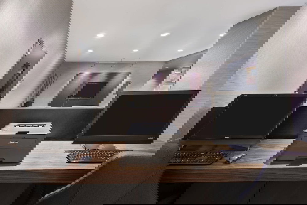 Courtyard By Marriott Tampa Downtown - thumb 2