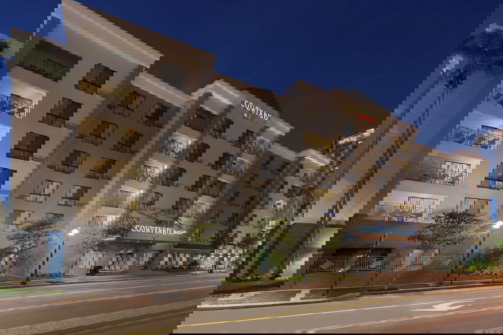 Courtyard By Marriott Tampa Downtown - thumb 0