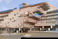 Days Inn  Suites by Wyndham Wildwood