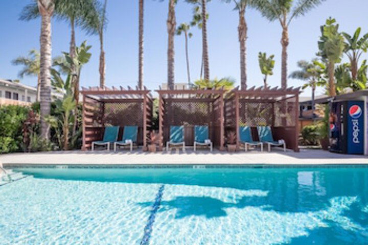 The Dixie Hollywood - thumb 0