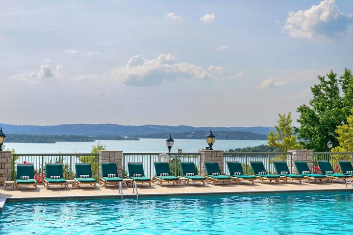 Chateau On The Lake Resort Spa And Convention Center - thumb 5