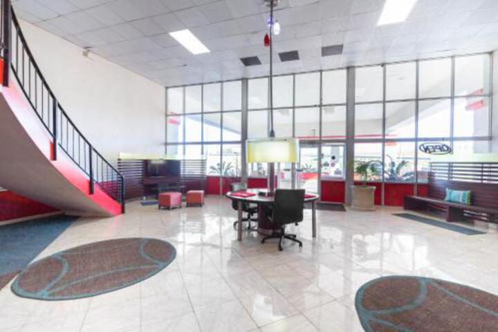 Freeway Inn - thumb 5