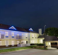 Days Inn  Suites by Wyndham Euless DFW Airport South - USA Accommodation