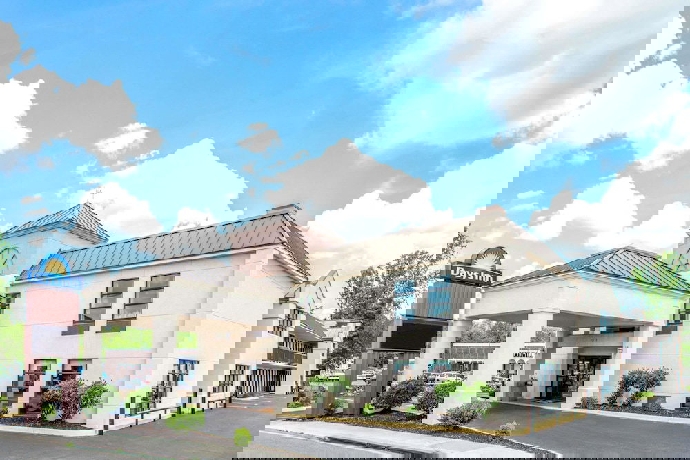 Days Inn By Wyndham Salem - thumb 0