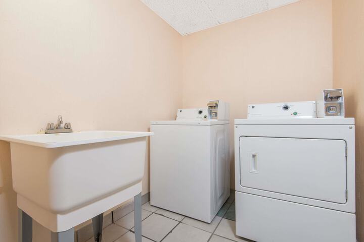 Days Inn By Wyndham Great Bend - thumb 3