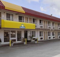 Days Inn by Wyndham Fresno South - Students Accommodation