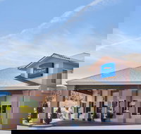 Baymont by Wyndham Yreka - Tourism Bookings