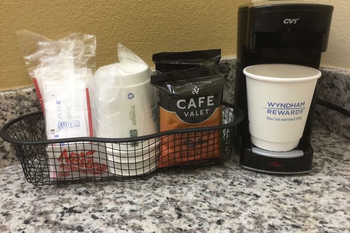 Days Inn By Wyndham Dalton - thumb 6