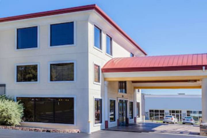 Days Inn By Wyndham Dalton - thumb 0