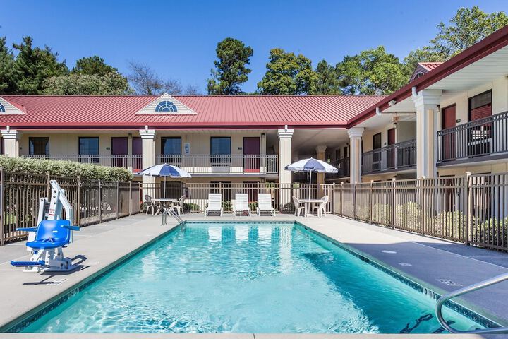 Days Inn By Wyndham Dalton - thumb 2