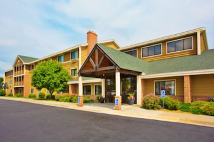 AmericInn By Wyndham Kearney - thumb 0