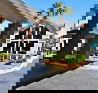 Howard Johnson by Wyndham Beaufort/Parris Island - Tourism Bookings