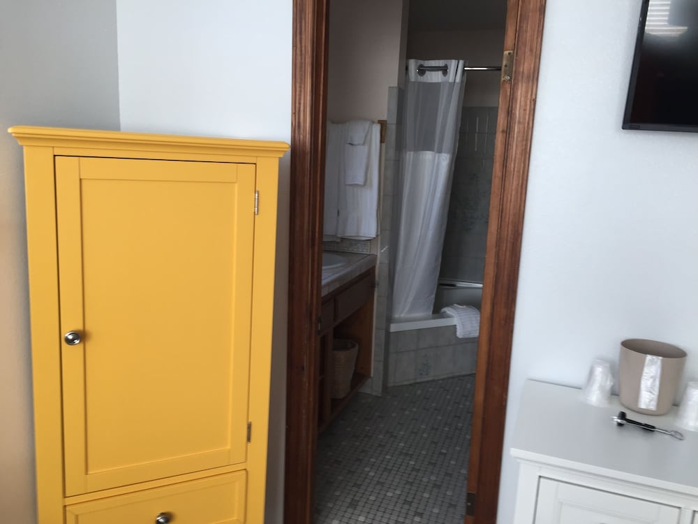 Seacrest Inn - thumb 6