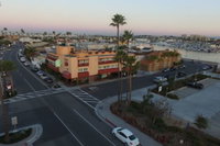 Bay Shores Peninsula Hotel