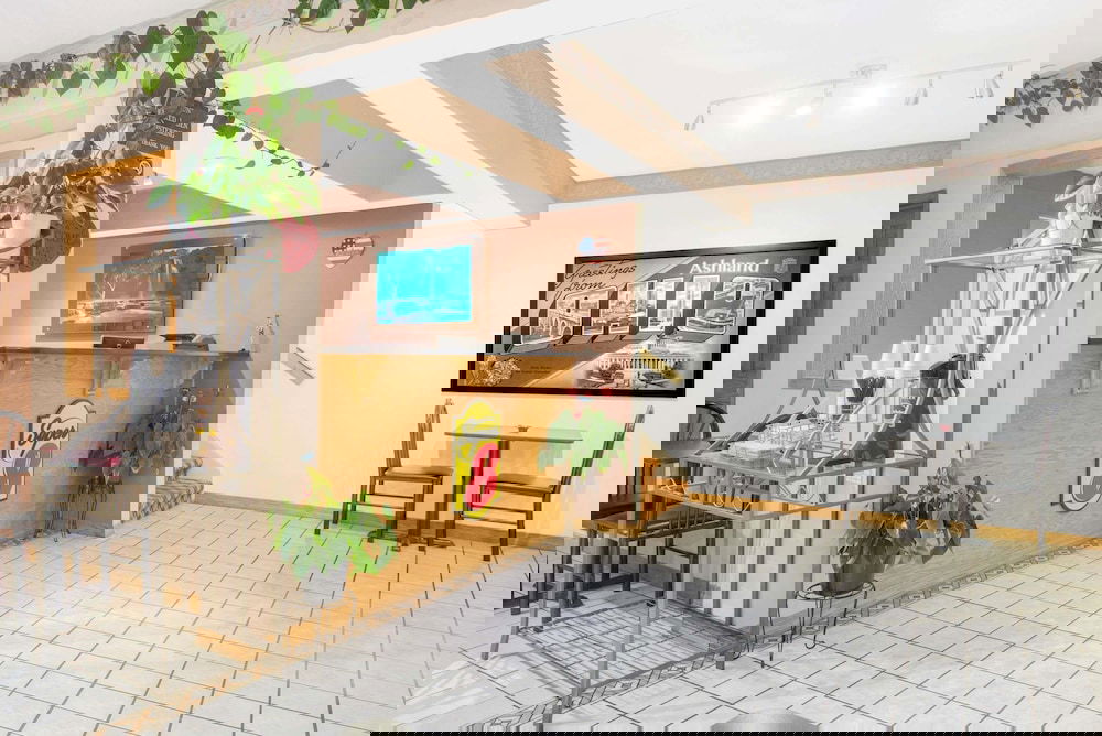 Super 8 By Wyndham Ashland - thumb 2